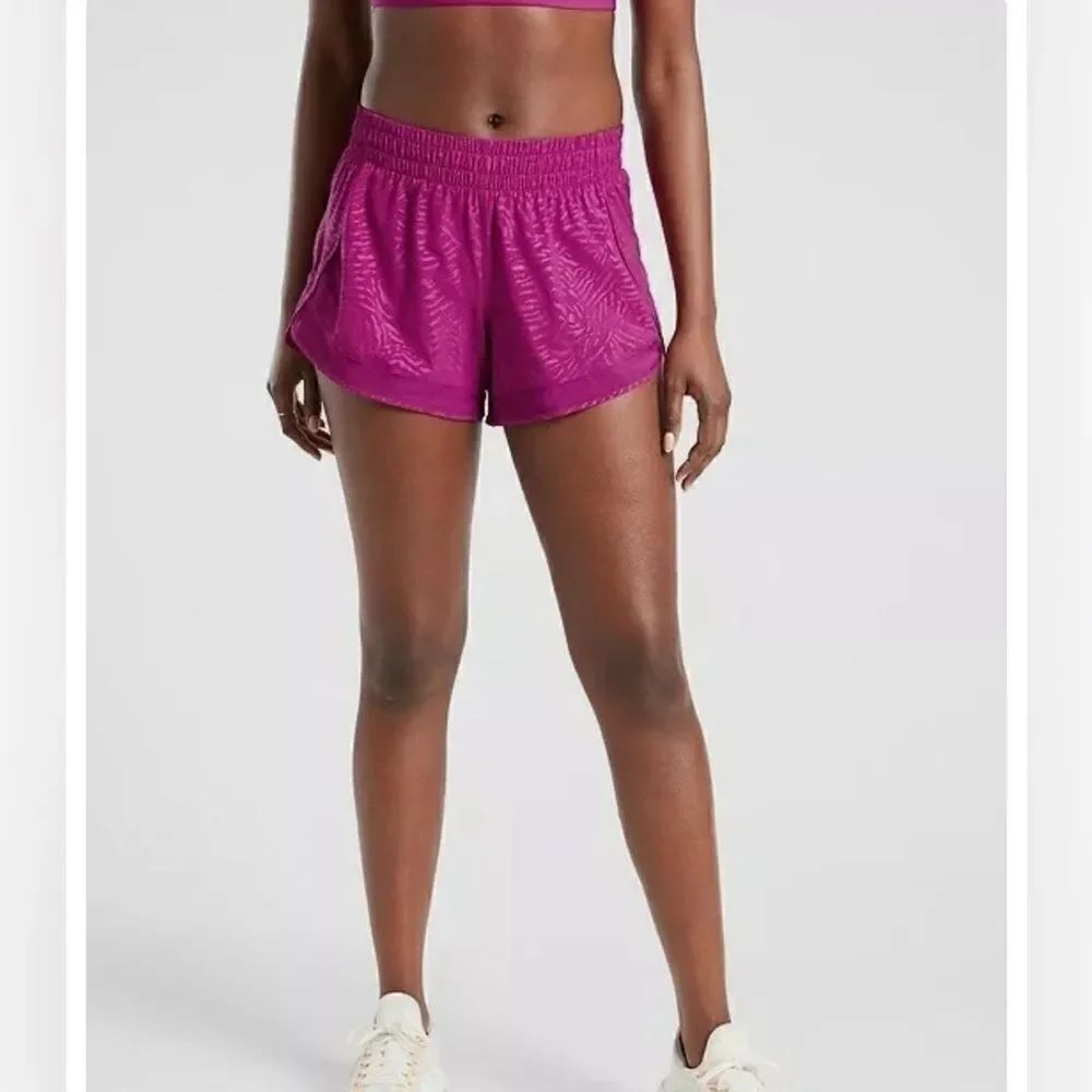 Athleta Printed Mesh Racer Run 4” shorts